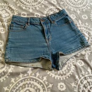 🔵 Bullhead from Pacsun Super High-Rise Shorts 🔵